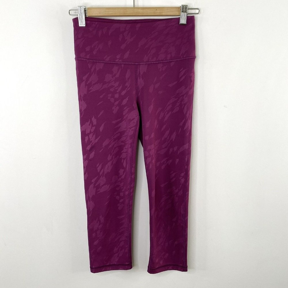 Gap Fit Womens Size XS Eclipse Crop Leggings Workout Pants Yoga Gym Magenta